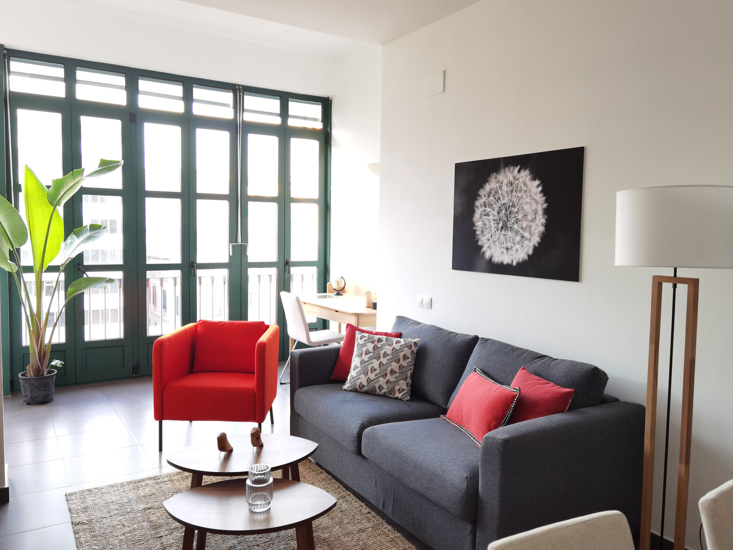 Elegante 2BR con piscina y aire acondicionado – Ubicación privilegiada BCN