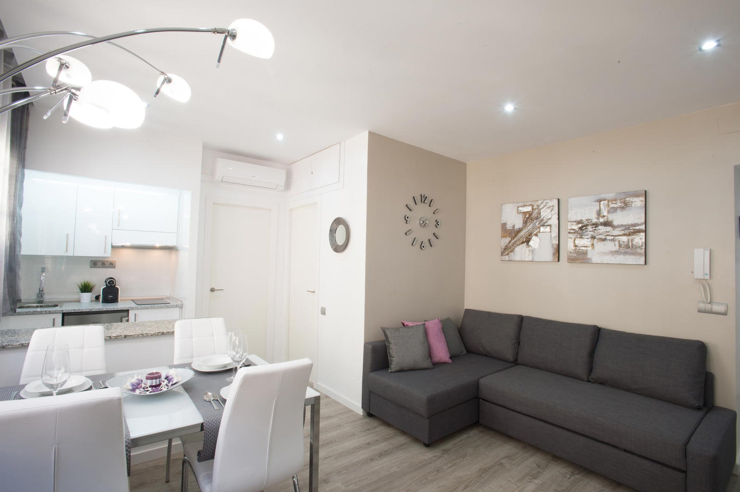 Bonito y acogedor apartamento en Gracia, Barcelona - Main Image